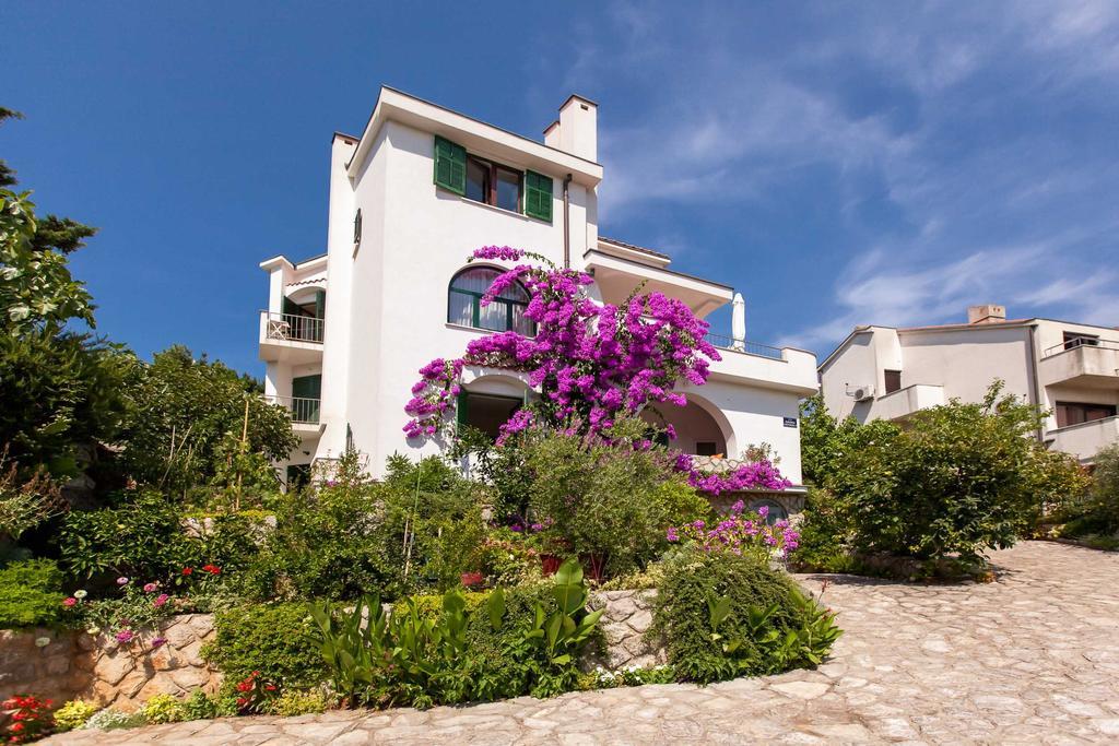 Apartments Delfin Veglia Exterior foto